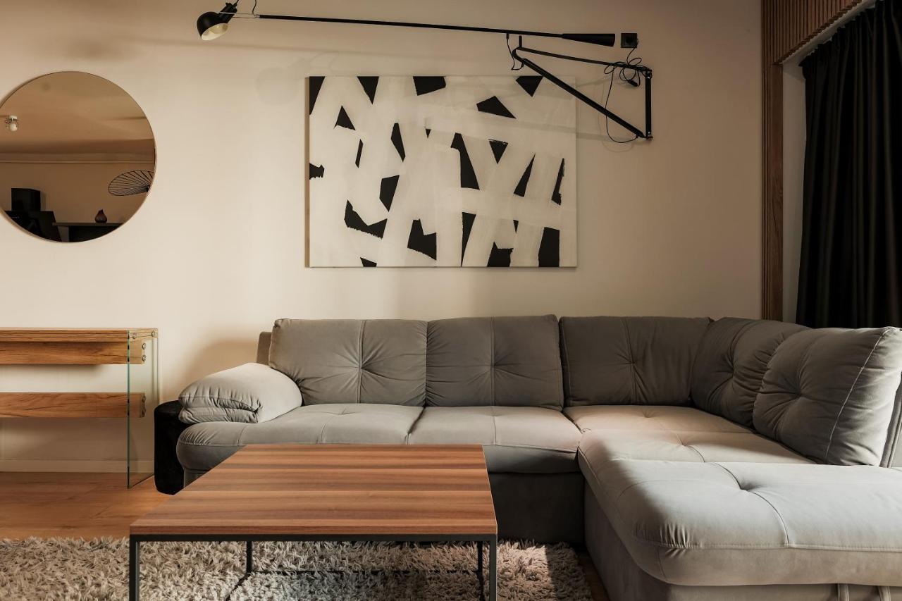 Nest Inn Stiletto Apartment كلوج-نابوكا المظهر الخارجي الصورة