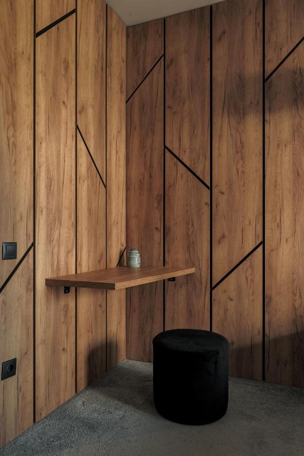Nest Inn Stiletto Apartment كلوج-نابوكا المظهر الخارجي الصورة
