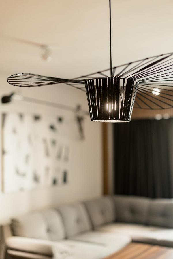 Nest Inn Stiletto Apartment كلوج-نابوكا المظهر الخارجي الصورة