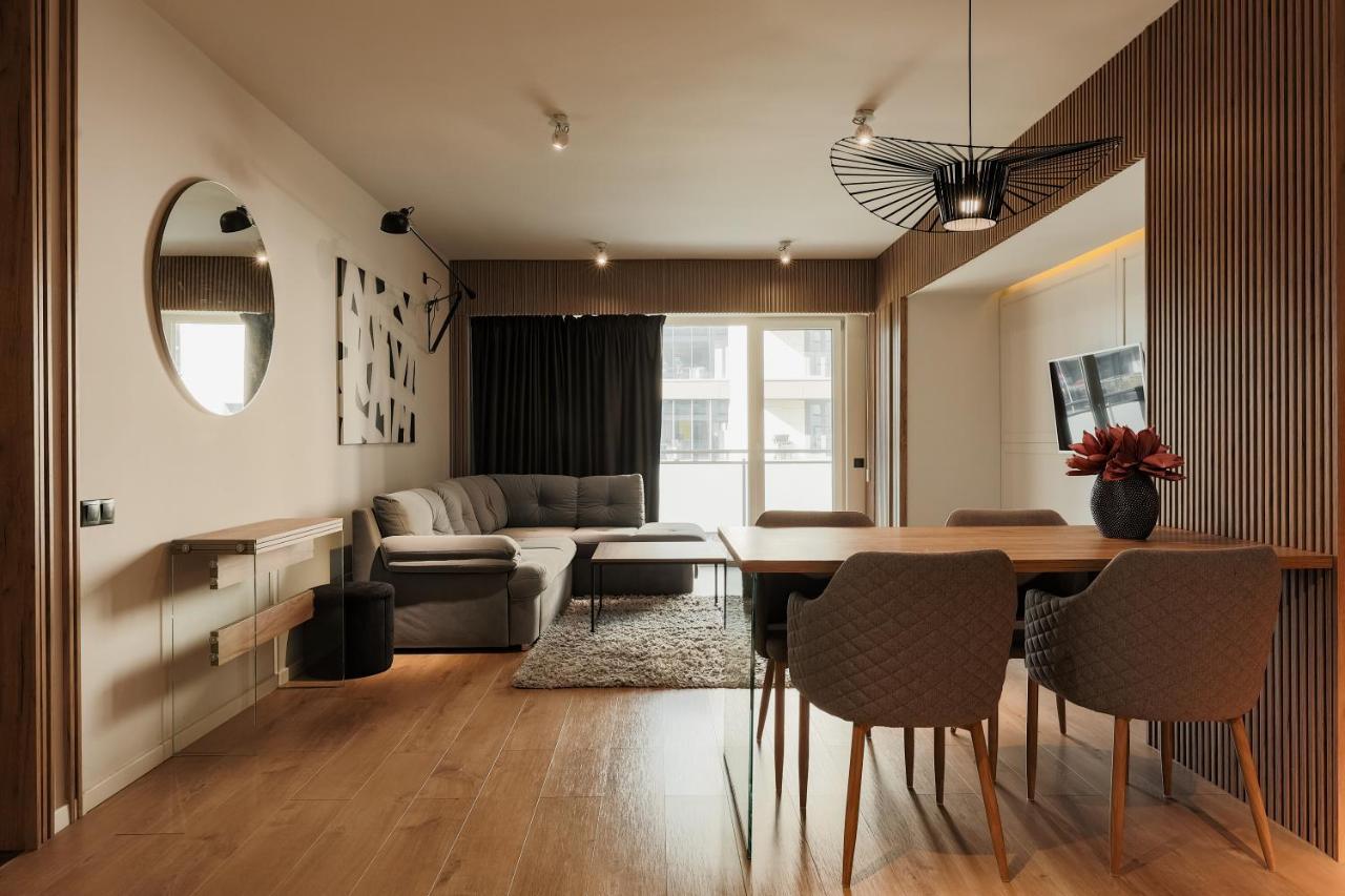 Nest Inn Stiletto Apartment كلوج-نابوكا المظهر الخارجي الصورة
